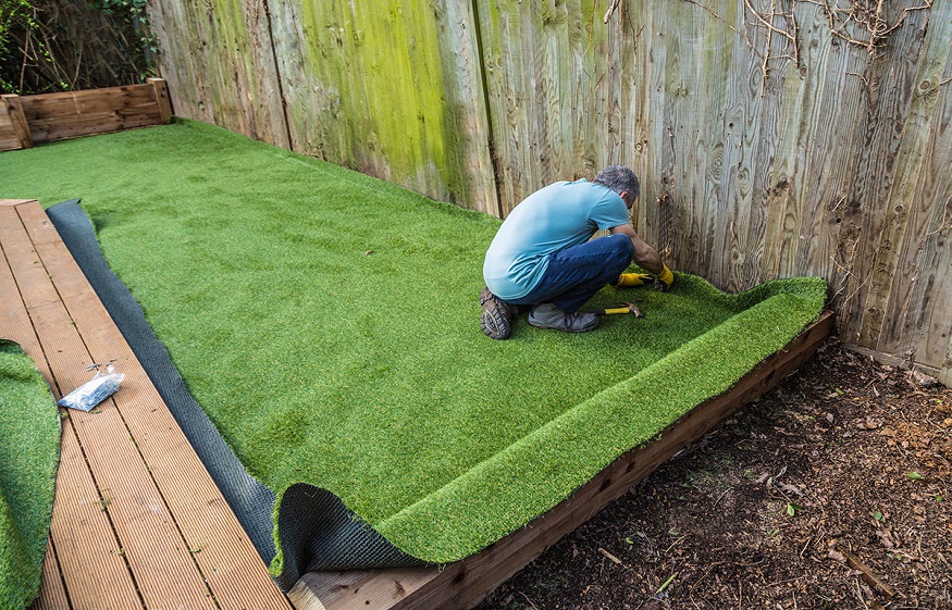 4 Benefits of Using Artificial Turf
